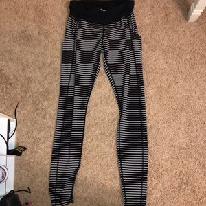 Black and white striped lululemon leggings.